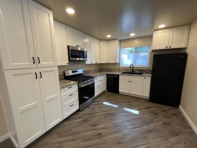 7081 Kayo Dr, Penryn, CA 95663