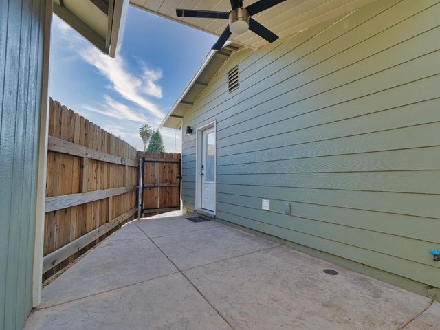 7081 Kayo Dr, Penryn, CA 95663