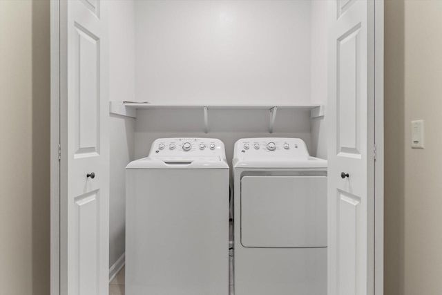 325 Riviera Street, Oregon, WI 53575