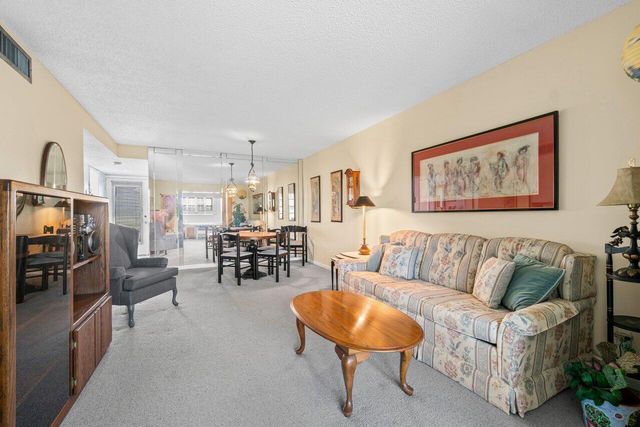2615 NE 3rd Court 308, Boynton Beach, FL 33435