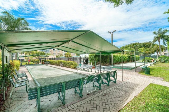 2615 NE 3rd Court 308, Boynton Beach, FL 33435