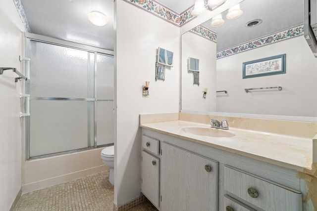 2615 NE 3rd Court 308, Boynton Beach, FL 33435