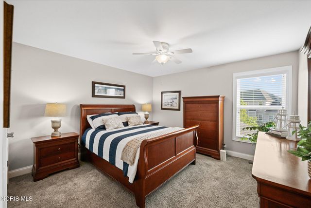 2348 Sunflower Court, Perrysburg, OH 43551