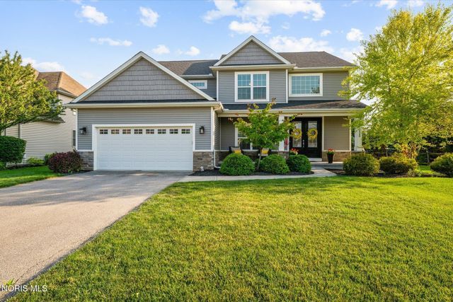 2348 Sunflower Court, Perrysburg, OH 43551