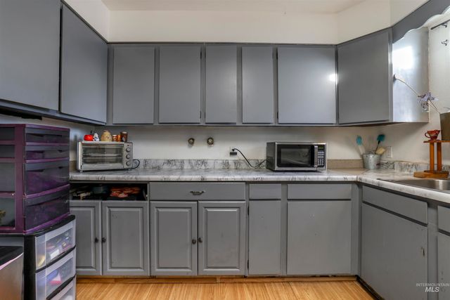 414 Heyburn Ave, Twin Falls, ID 83301