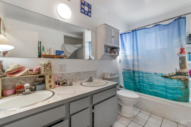 414 Heyburn Ave, Twin Falls, ID 83301