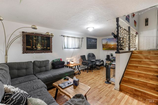 414 Heyburn Ave, Twin Falls, ID 83301