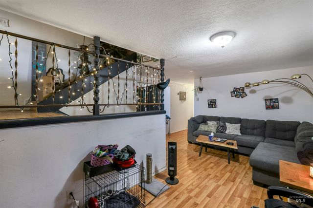 414 Heyburn Ave, Twin Falls, ID 83301