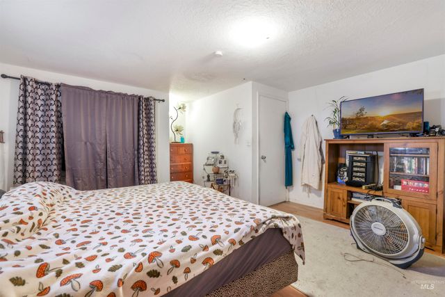 414 Heyburn Ave, Twin Falls, ID 83301