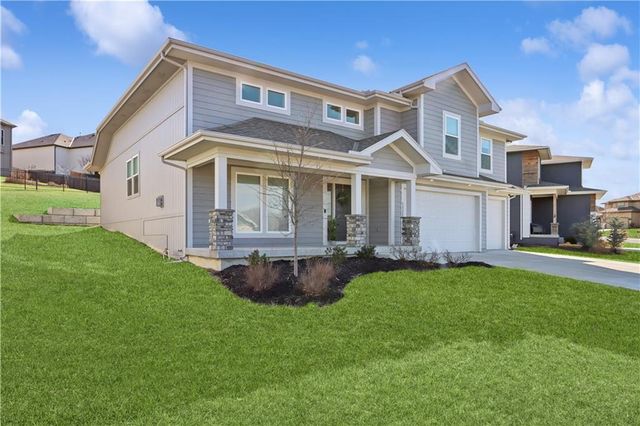 13325 W 49th Terrace, Shawnee, KS 66216