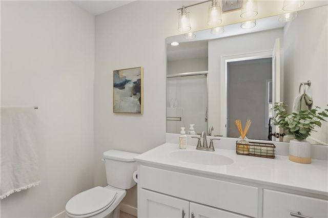 13325 W 49th Terrace, Shawnee, KS 66216