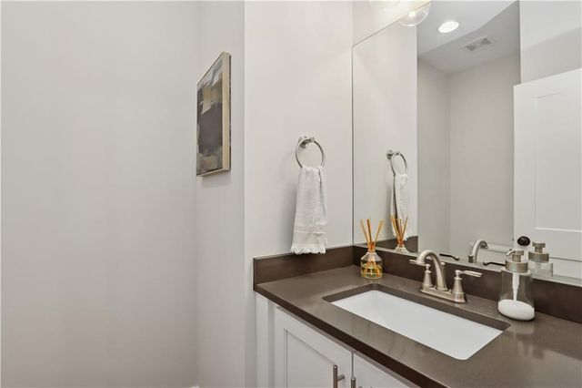 13325 W 49th Terrace, Shawnee, KS 66216