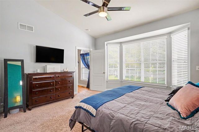 1109 Winter Lake Drive, Fenton, MO 63026