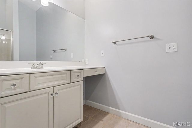 1109 Winter Lake Drive, Fenton, MO 63026