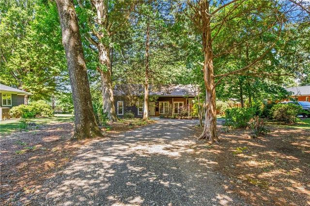 634 Eisenhower Street, Yadkinville, NC 27055
