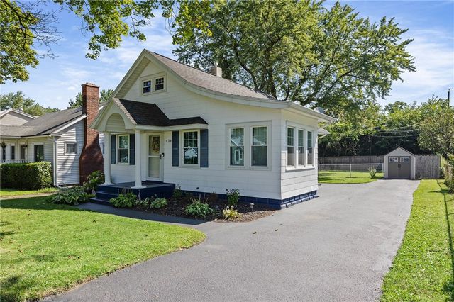 434 Crossfield Road, Irondequoit, NY 14609