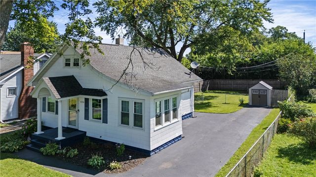 434 Crossfield Road, Irondequoit, NY 14609