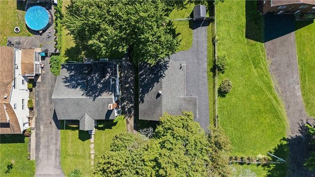 434 Crossfield Road, Irondequoit, NY 14609