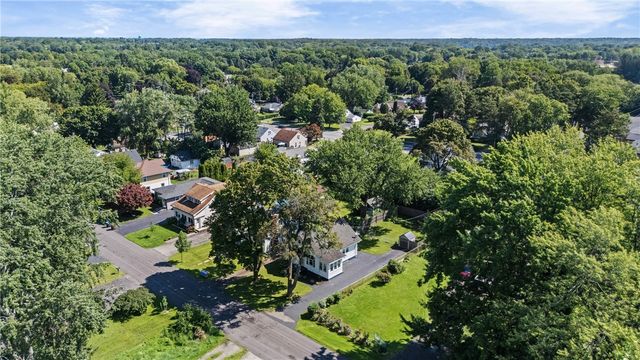 434 Crossfield Road, Irondequoit, NY 14609