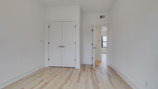 1906 N Whipple Street 101, Chicago, IL 60647