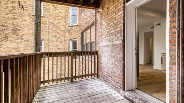 1906 N Whipple Street 101, Chicago, IL 60647