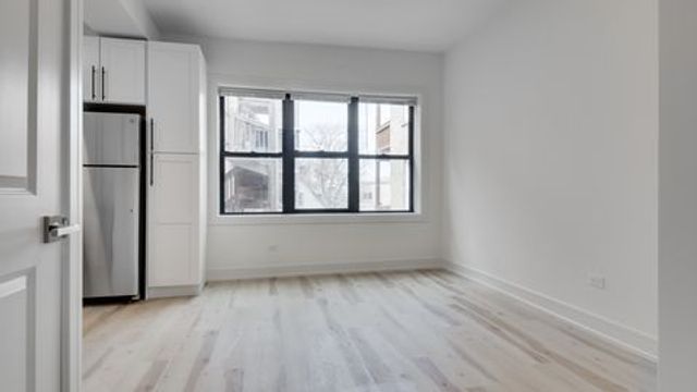 1906 N Whipple Street 101, Chicago, IL 60647