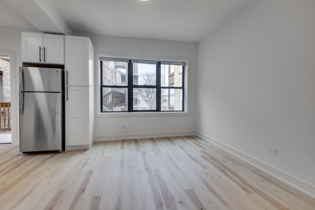 1906 N Whipple Street 101, Chicago, IL 60647