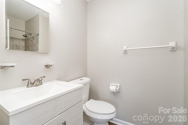6165 Meadow Rose Lane, Charlotte, NC 28215