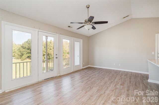 6165 Meadow Rose Lane, Charlotte, NC 28215