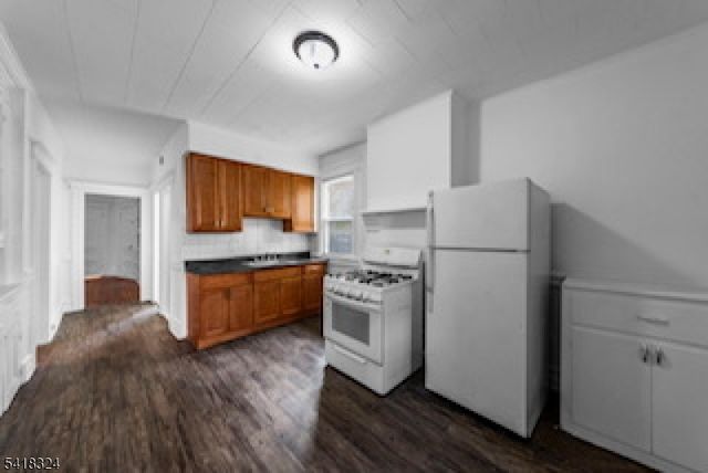 937 Grove St, Irvington Twp., NJ 07111