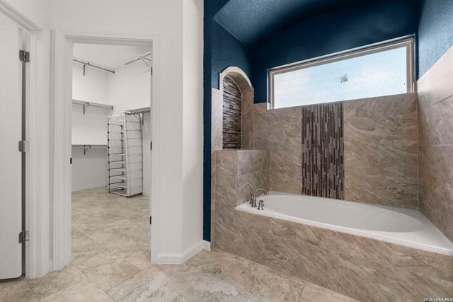 7606 Triple Leaf, China Grove, TX 78263
