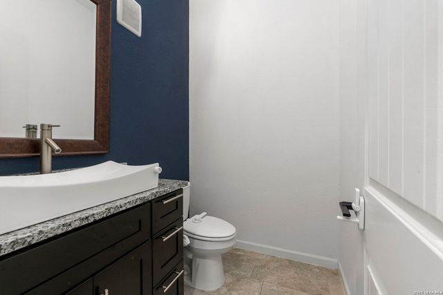 7606 Triple Leaf, China Grove, TX 78263