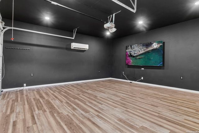 7606 Triple Leaf, China Grove, TX 78263