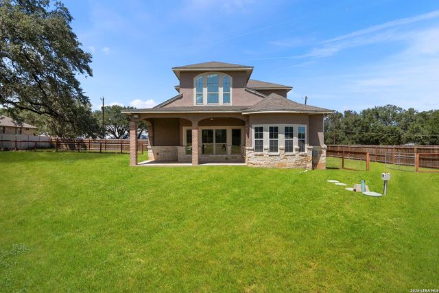 7606 Triple Leaf, China Grove, TX 78263