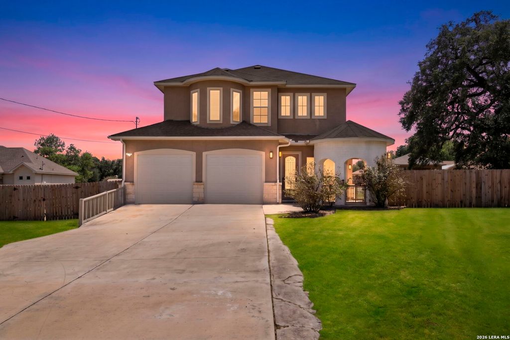 7606 Triple Leaf, China Grove, TX 78263