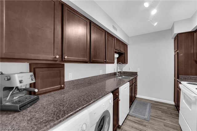 2838 Loveland Drive 1610, Las Vegas, NV 89109