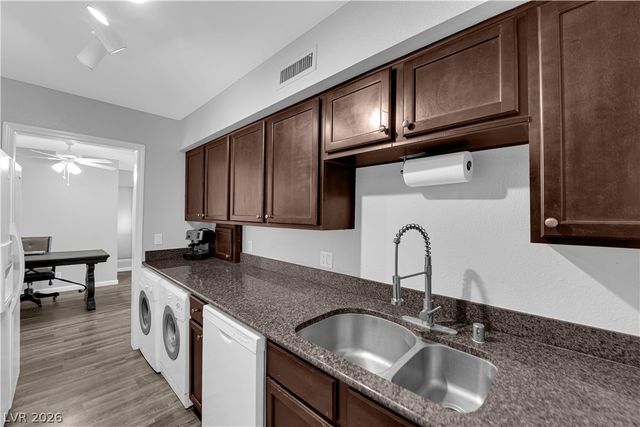 2838 Loveland Drive 1610, Las Vegas, NV 89109