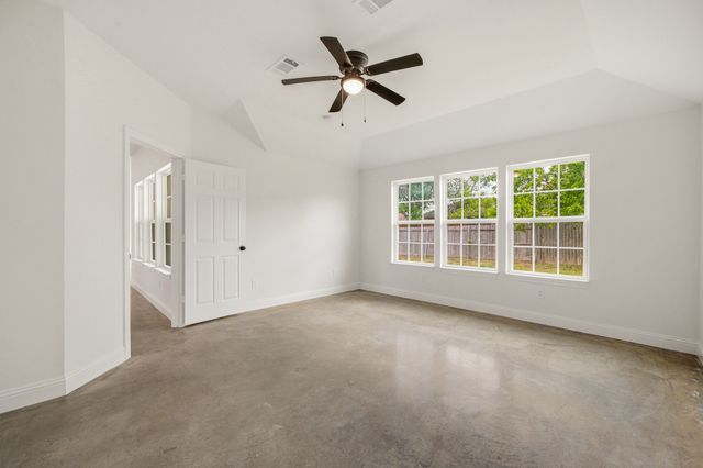 317 Ridgeway, Weatherford, TX 76086