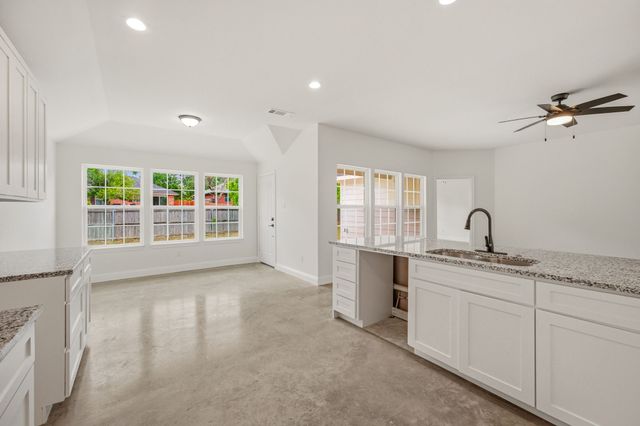 317 Ridgeway, Weatherford, TX 76086