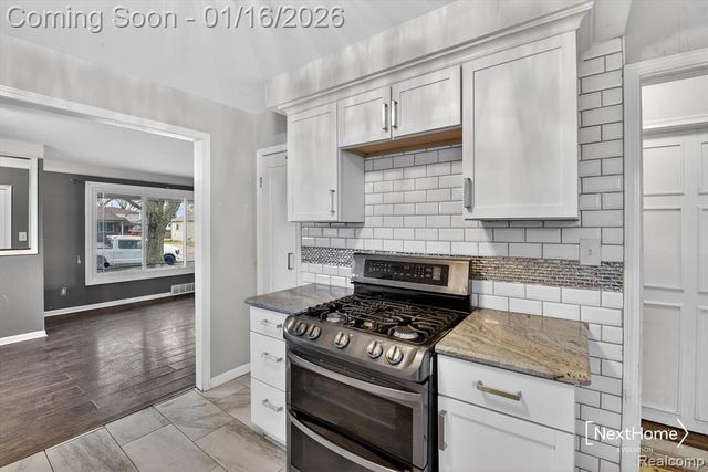 32216 Balmoral Street, Garden City, MI 48135