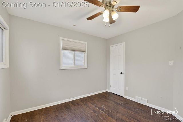 32216 Balmoral Street, Garden City, MI 48135