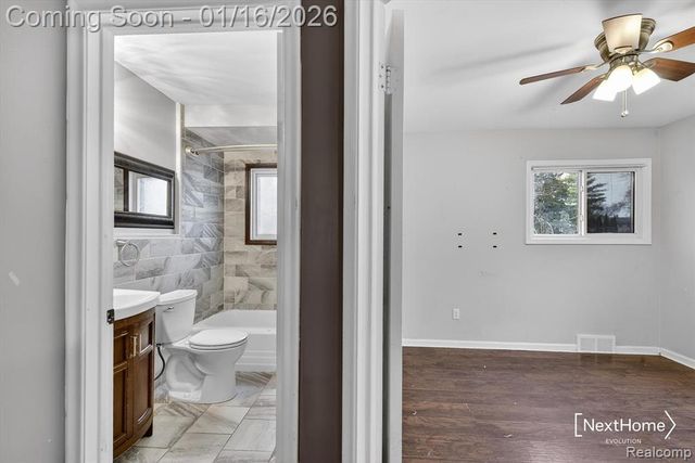 32216 Balmoral Street, Garden City, MI 48135