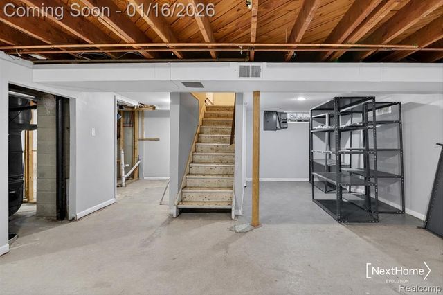 32216 Balmoral Street, Garden City, MI 48135