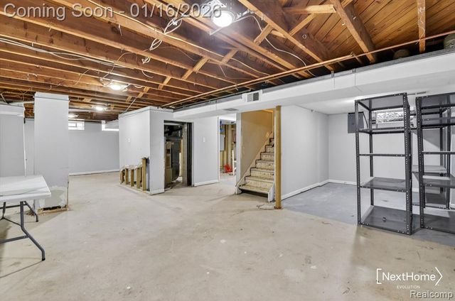 32216 Balmoral Street, Garden City, MI 48135