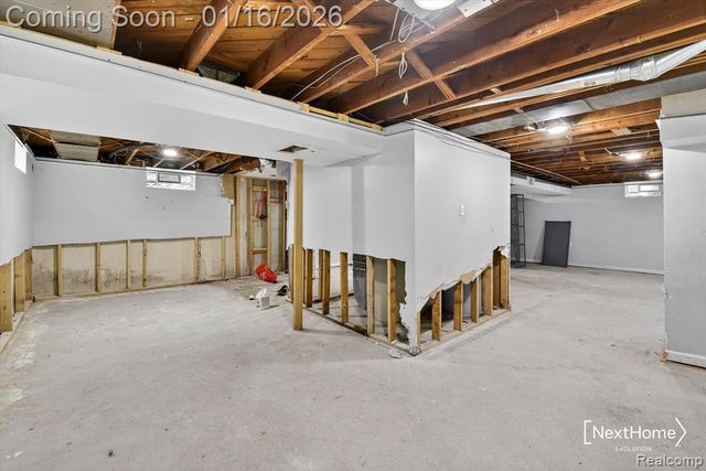 32216 Balmoral Street, Garden City, MI 48135