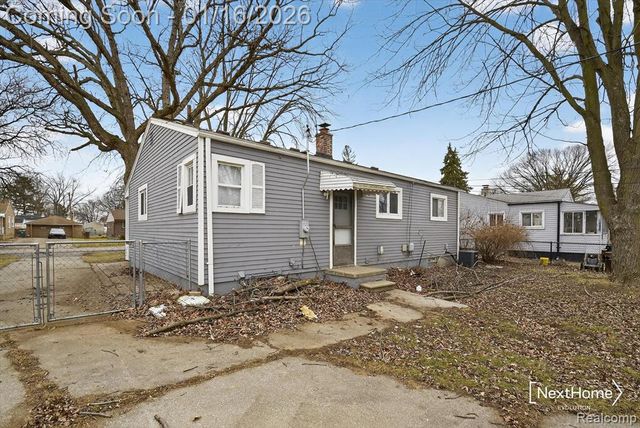 32216 Balmoral Street, Garden City, MI 48135