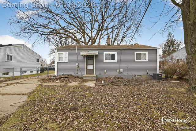 32216 Balmoral Street, Garden City, MI 48135
