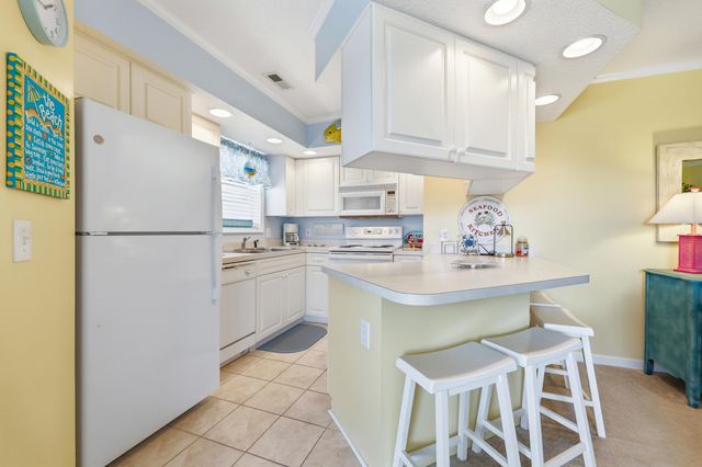 301 Shorehaven Dr., North Myrtle Beach, SC 29582