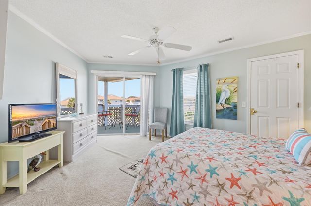 301 Shorehaven Dr., North Myrtle Beach, SC 29582