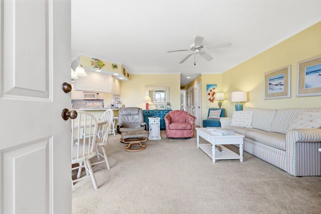 301 Shorehaven Dr., North Myrtle Beach, SC 29582